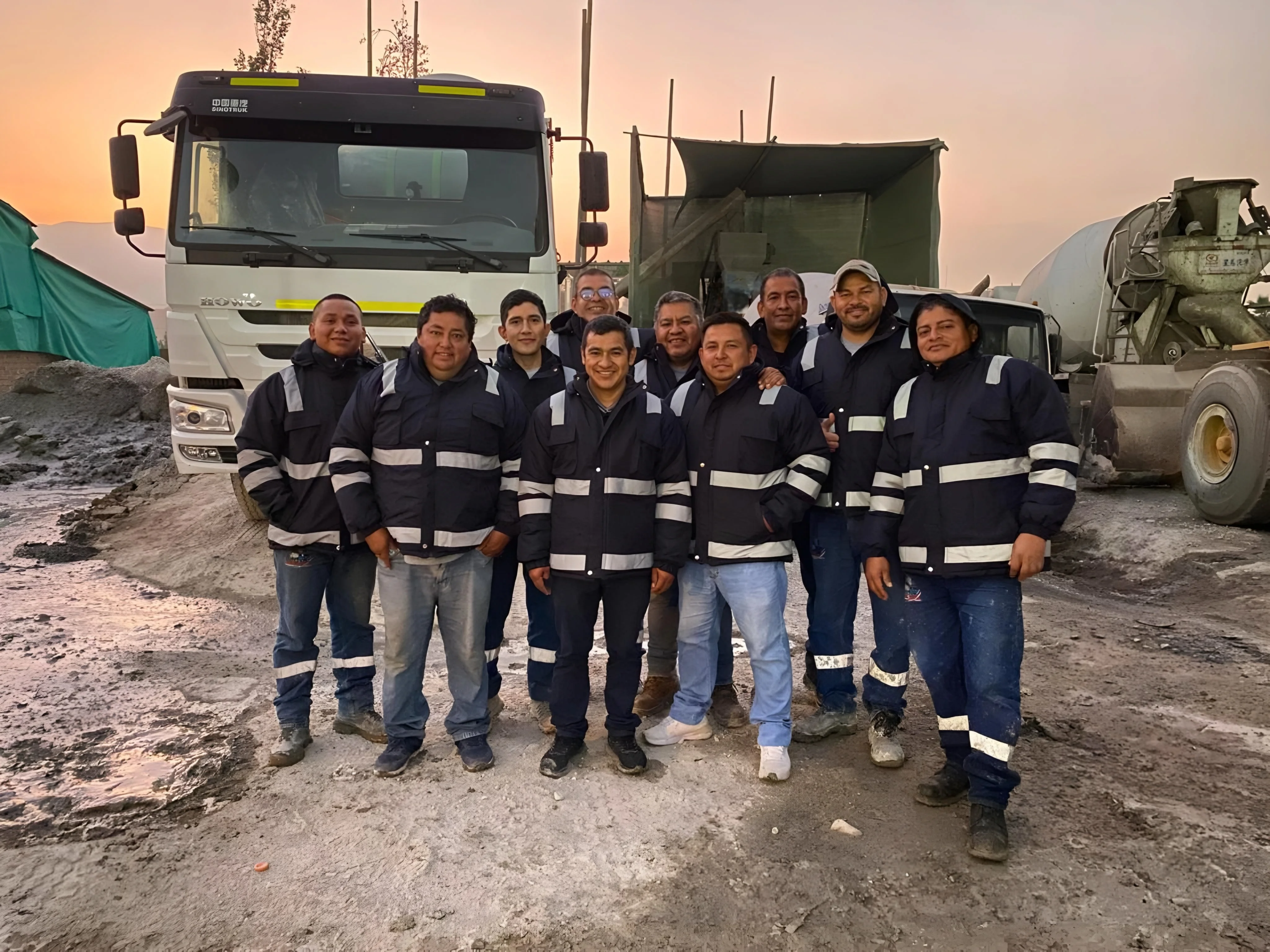 Dercomix SAC - Equipo de Trabajo